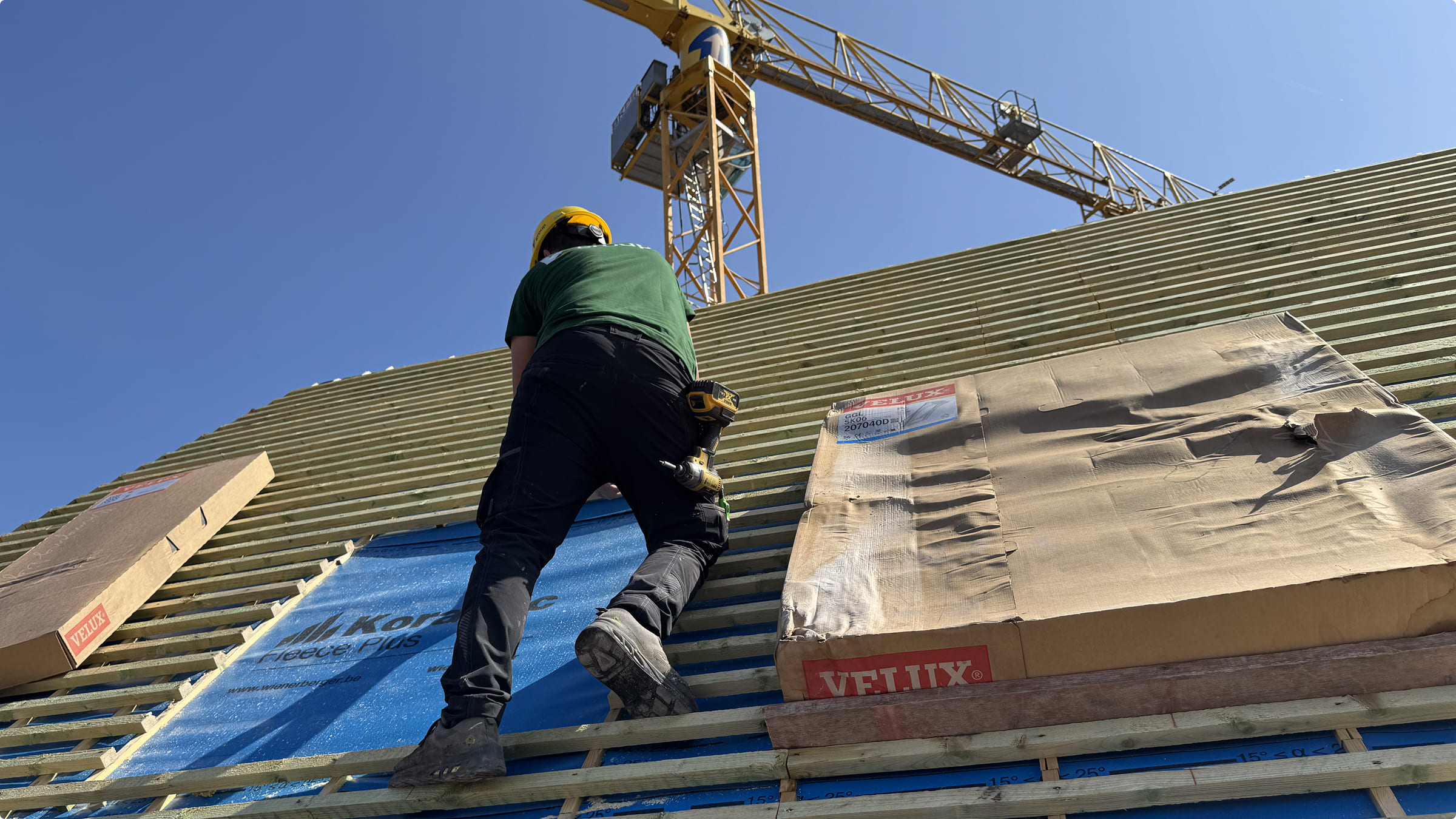 Dakwerken Velux dakraam plaatsen techniek ervaren vakman