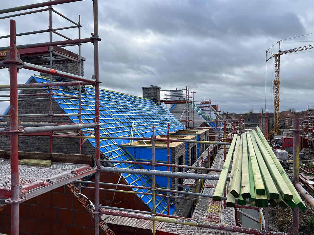 Roofing works Bruges roof construction scaffolding Bruges professional roofing work
